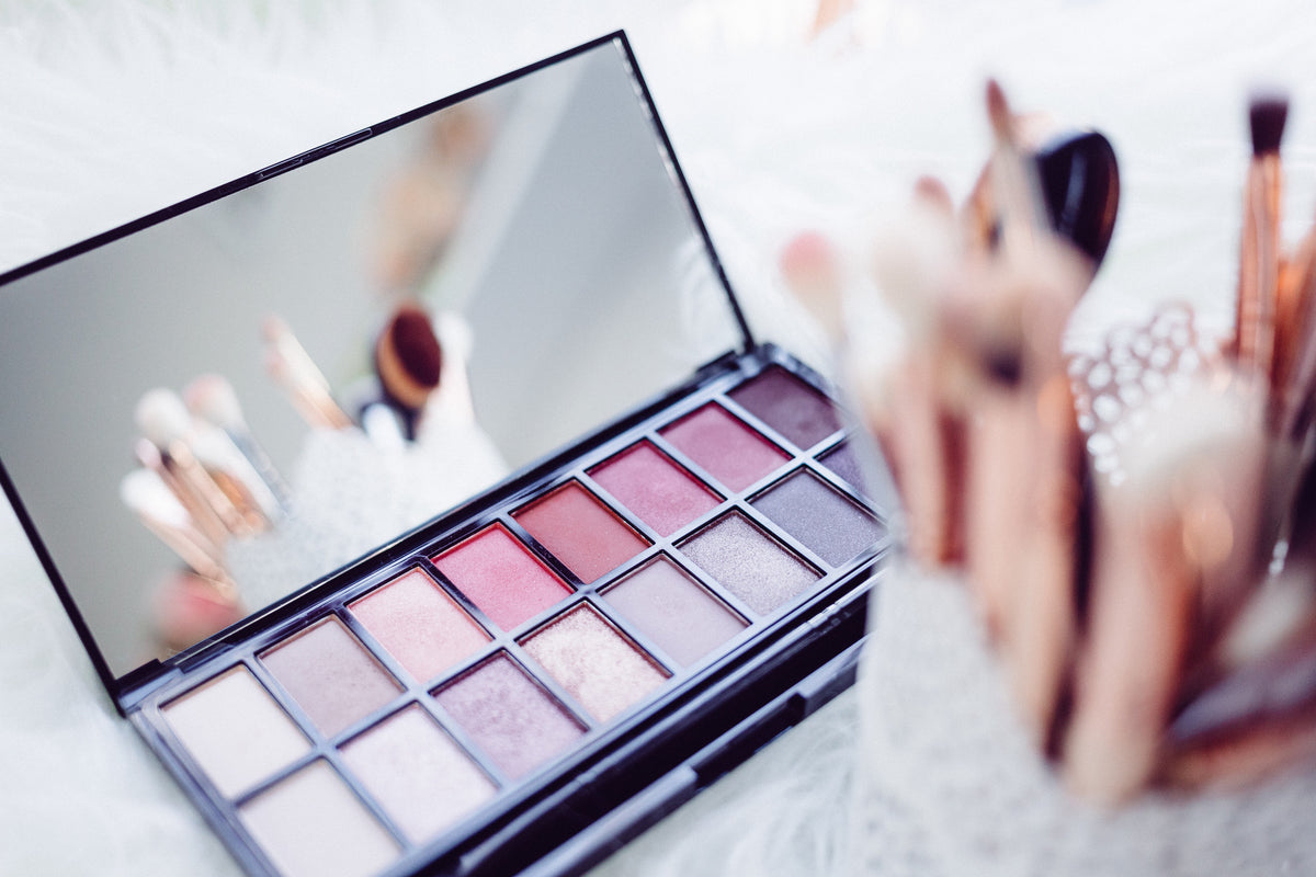 4 Unexpected Ways To Wear Colorful Makeup for Spring